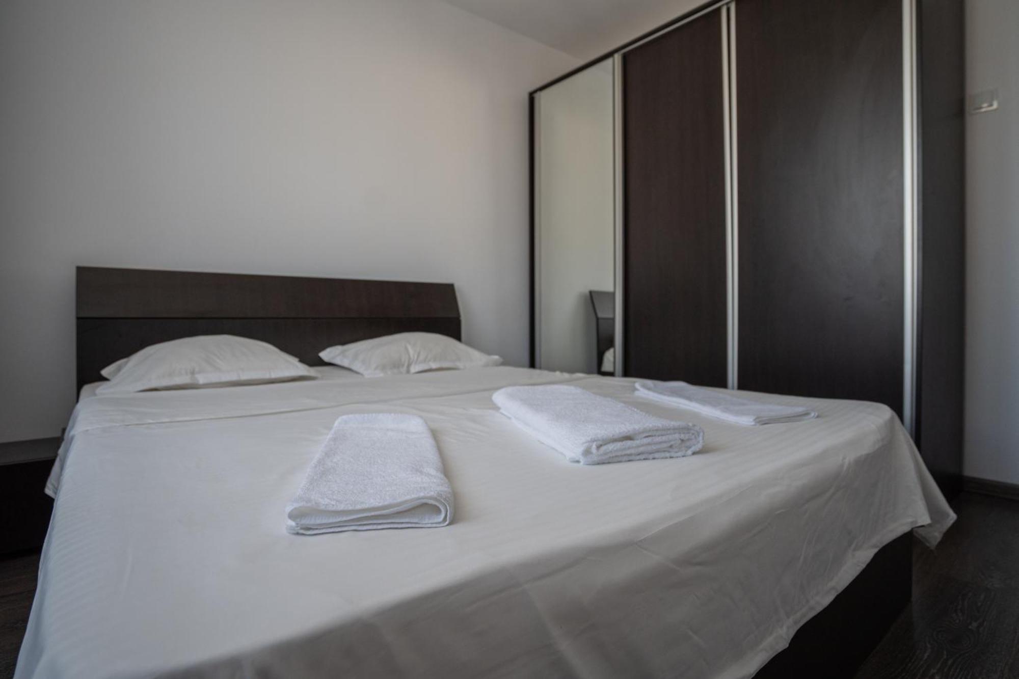 Apartament M & S Bucharest Luaran gambar