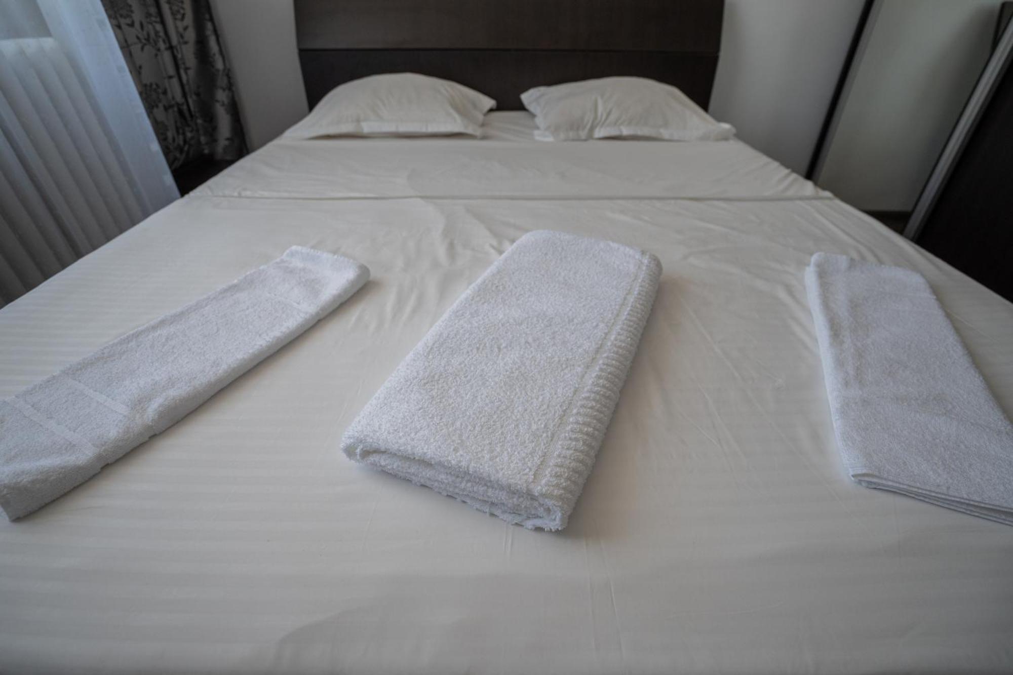 Apartament M & S Bucharest Luaran gambar
