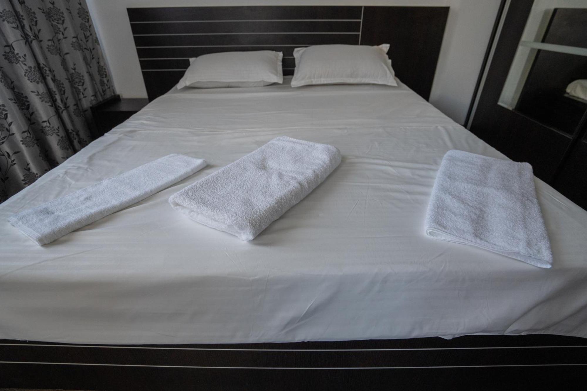 Apartament M & S Bucharest Luaran gambar