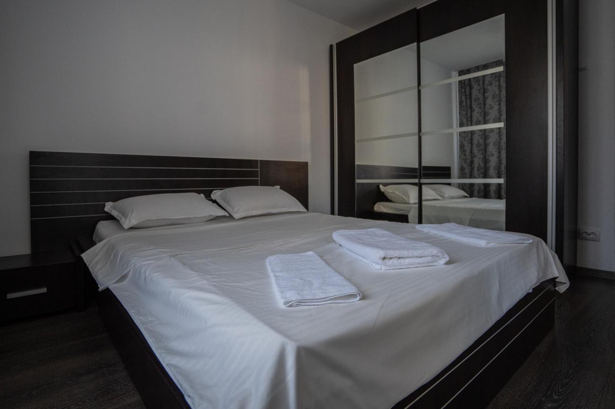 Apartament M & S Bucharest Luaran gambar